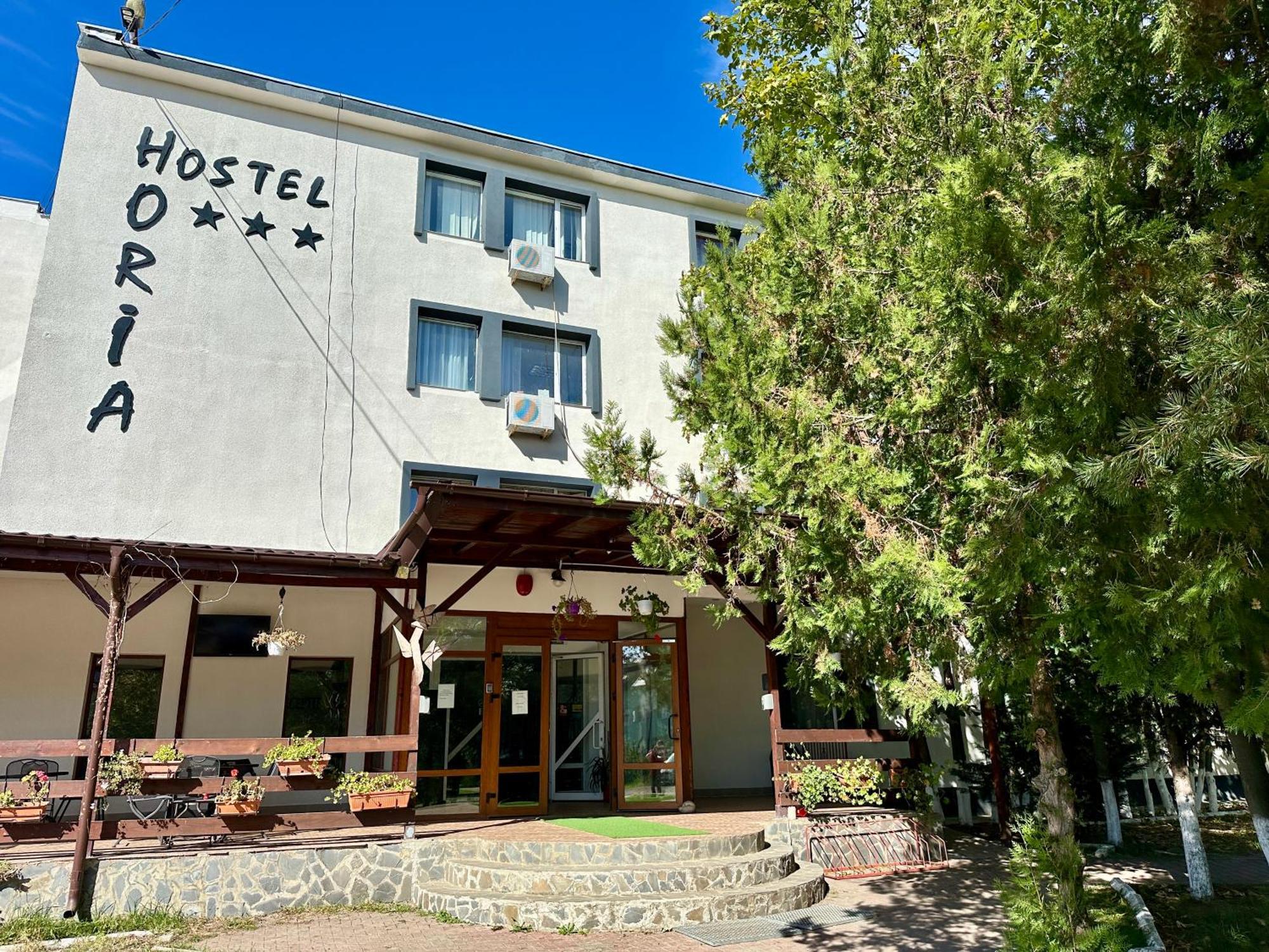 Hostel Horia Plopeni Exterior photo