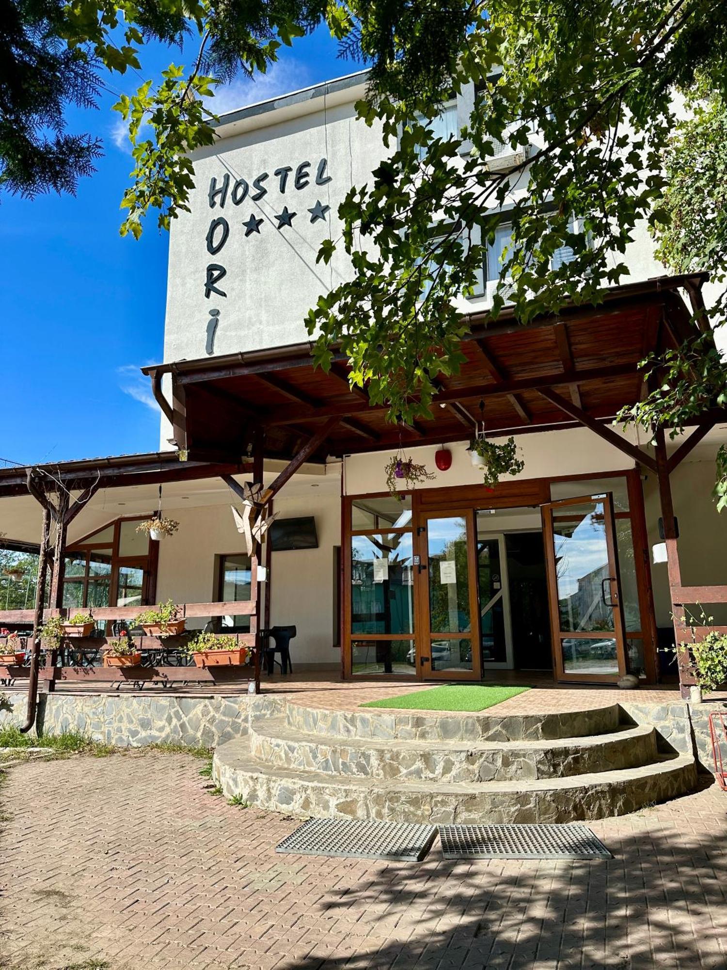 Hostel Horia Plopeni Exterior photo